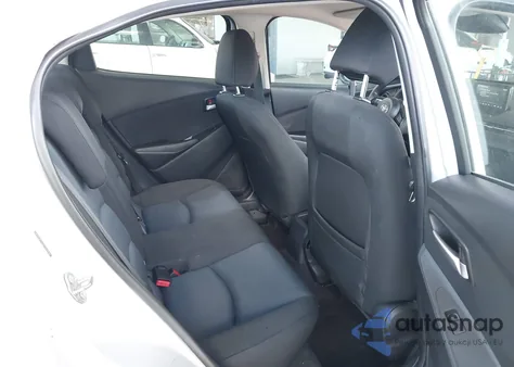 2019 Toyota Yaris Le from USA, damaged, VIN 3MYDLBYV1KY522618